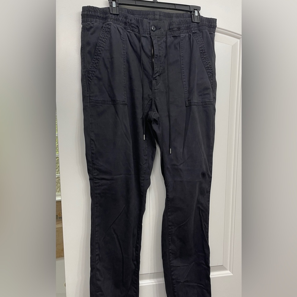 American Eagle Ladies Next Level Stretch Joggers.